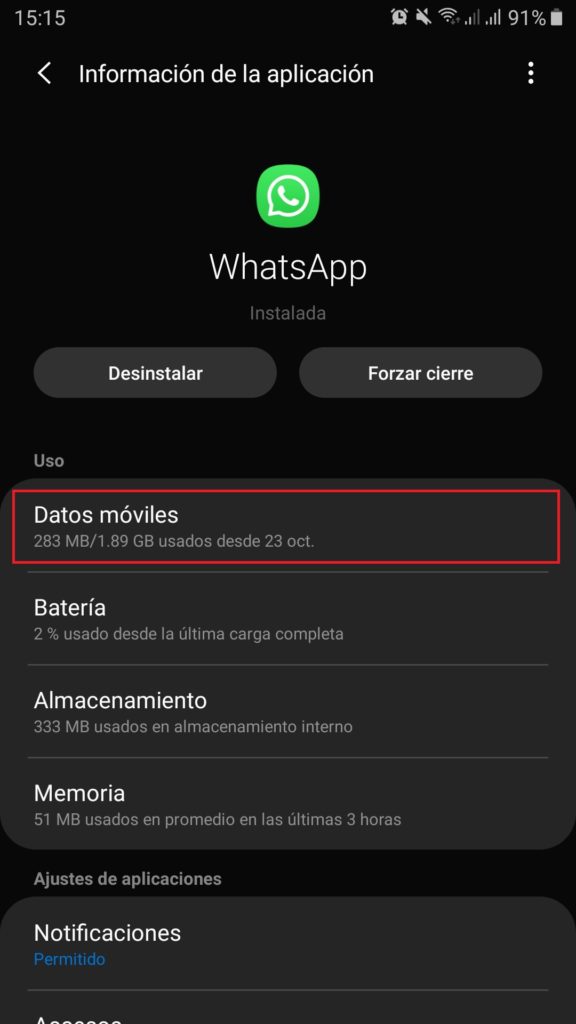 Opciones de configuración de WhatsApp en el menú de Ajustes de Android